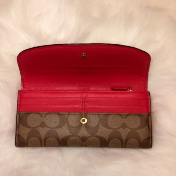 Coach Spring Wallet! - Picture 3 of 5